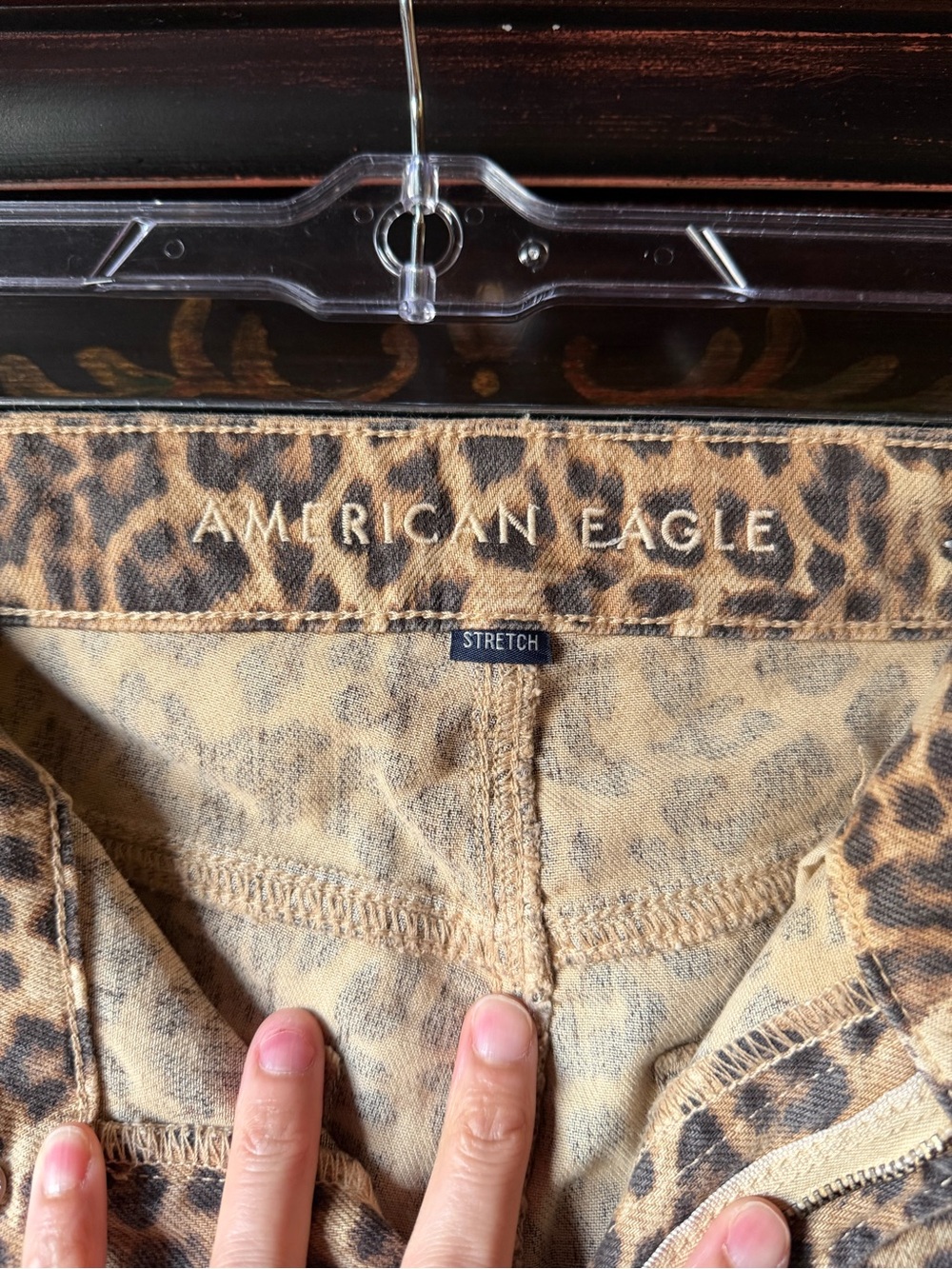 American Eagle Stretch Leopard Low-Rise Baggy Wide-Leg Pants - Picture 10 of 16